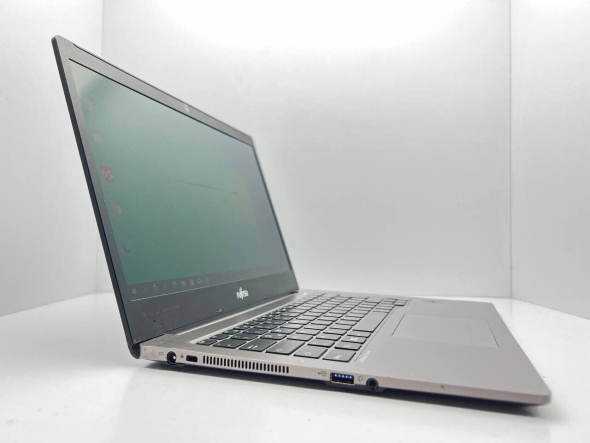 Ультрабук Б-класс Fujitsu LifeBook U904 / 14&quot; (3200x1800) IPS / Intel Core i5-4300U (2 (4) ядра по 1.9 - 2.9 GHz) / 6 GB DDR3 / 240 GB SSD / Intel HD Graphics 4400 / WebCam - 3