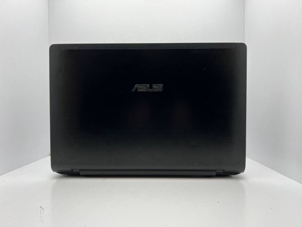 Ноутбук Asus Ul50VT / 15.6&quot; (1366x768) TN / Intel Core 2 Duo SU7300 (2 ядра по 1.3 GHz) / 4 GB DDR3 / 160 GB HDD / Intel HD Graphics / WebCam - 5