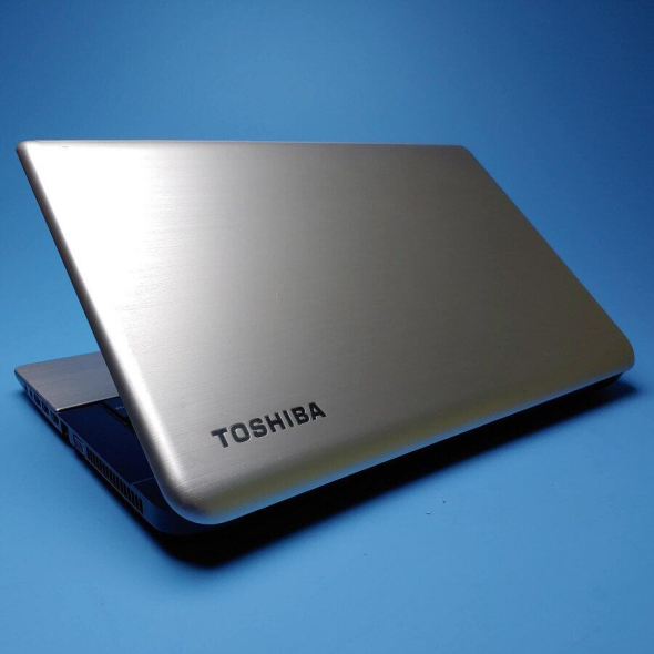 Ноутбук Toshiba Satellite S75-B7394 / 17.3&quot; (1600x900) TN / Intel Core i7-4710HQ (4 (8) ядра по 2.5 - 3.5 GHz) / 8 GB DDR3 / 240 GB SSD / Intel HD Graphics 4600 / WebCam / DVD-ROM / Win 10 Pro - 7