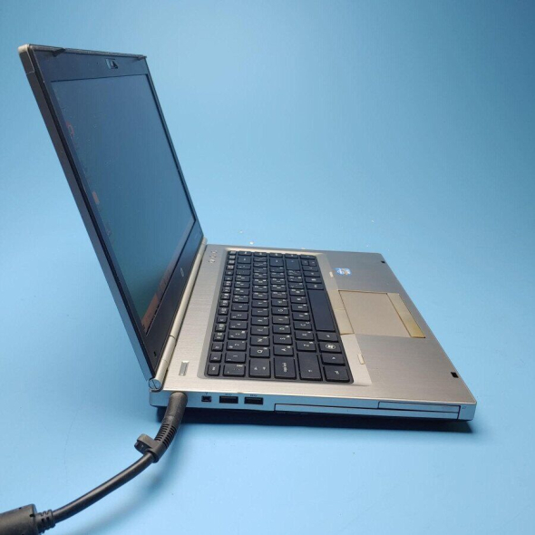 Ноутбук HP EliteBook 8460p / 14&quot; (1366x768) TN / Intel Core i5-2520M (2 (4) ядра по 2.5 - 3.2 GHz) / 4 GB DDR3 / 240 GB SSD / Intel HD Graphics 3000 / WebCam / Win 10 Home - 3