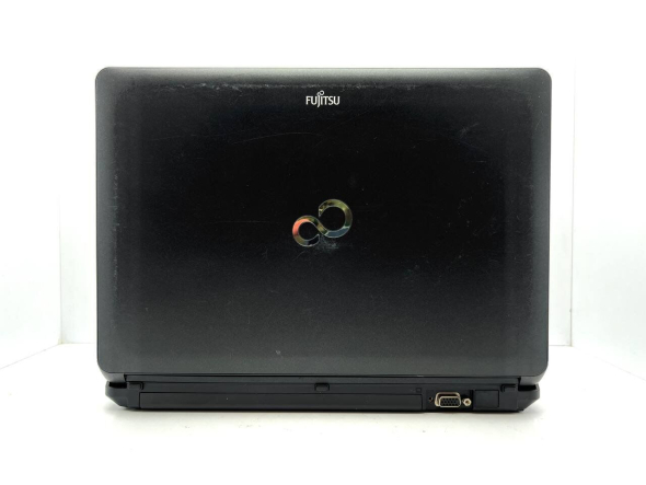 Ноутбук Fujitsu LifeBook S762 / 13.3&quot; (1366x768) TN / Intel Core i5-3320M (2 (4) ядра по 2.6 - 3.3 GHz) / 4 GB DDR3 / 500 GB HDD / Intel HD Graphics 4000 / WebCam - 5