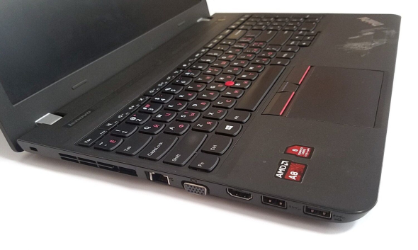 Ноутбук Б-класс Lenovo ThinkPad E555 / 15.6&quot; (1366x768) TN / AMD A8-7100 (4 ядра по 1.8 - 3.0 GHz) / 8 GB DDR3 / 240 GB SSD / AMD Radeon R5 Graphics / WebCam - 5