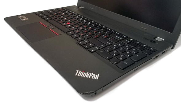 Ноутбук Б-класс Lenovo ThinkPad E565 / 15.6&quot; (1366x768) TN / AMD A6-8500P (2 ядра по 1.6 - 3.0 GHz) / 8 GB DDR3 / 512 GB SSD / AMD Radeon R5 Graphics / WebCam - 4