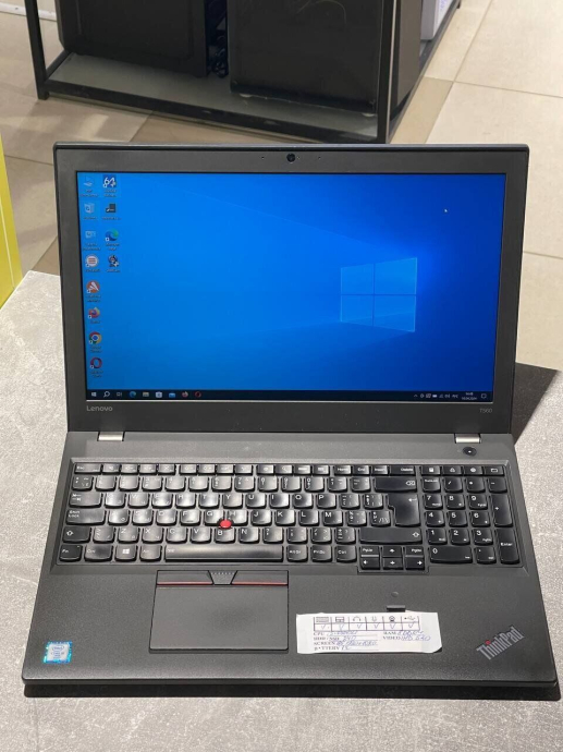 Ноутбук Lenovo ThinkPad T560 / 15.6&quot; (1920x1080) IPS / Intel Core i5-6200U (2 (4) ядра по 2.3 - 2.8 GHz) / 8 GB DDR3 / 240 GB SSD / Intel HD Graphics 520 / WebCam / Две АКБ - 2