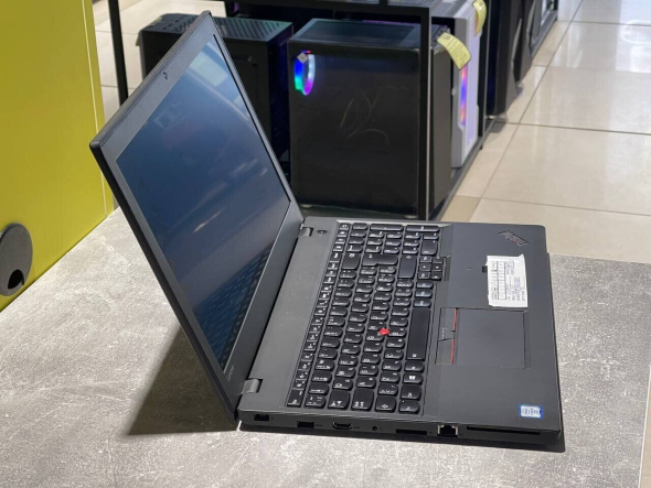 Ноутбук Lenovo ThinkPad T560 / 15.6&quot; (1920x1080) IPS / Intel Core i5-6200U (2 (4) ядра по 2.3 - 2.8 GHz) / 8 GB DDR3 / 240 GB SSD / Intel HD Graphics 520 / WebCam / Две АКБ - 3