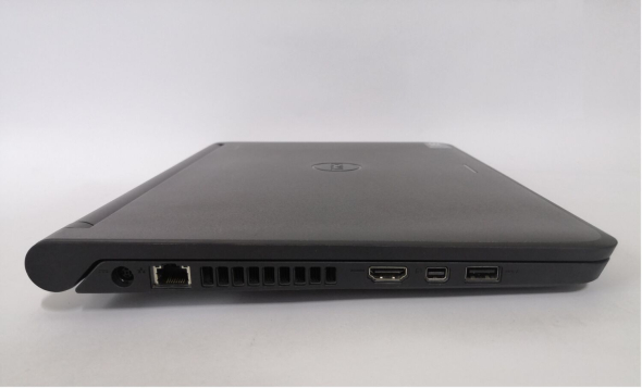 Ноутбук Dell Latitude E3350 / 13.3&quot; (1366x768) TN / Intel Core i3-5005U (2 (4) ядра по 2.0 GHz) / 4 GB DDR3 / 500 GB HDD / Intel HD Graphics 5500 / WebCam / Windows 10 Pro - 4