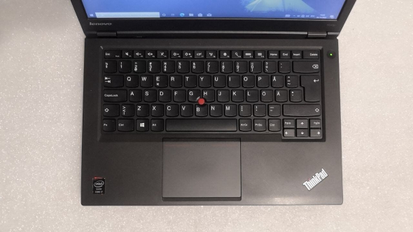 Ноутбук Lenovo ThinkPad T440p / 14&quot; (1366x768) TN / Intel Core i7-4710MQ (4 (8) ядра по 2.5 - 3.5 GHz) / 8 GB DDR3 / 240 GB SSD / Intel HD Graphics 4600 / WebCam / DVD-ROM - 3