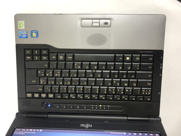 Ноутбук Fujitsu LifeBook S782 / 14&quot; (1600x900) TN / Intel Core i5-3340M (2 (4) ядра по 2.7 - 3.4 GHz) / 4 GB DDR3 / 500 GB HDD / Intel HD Graphics 4000 / WebCam / DVD-ROM / DisplayPort - 8