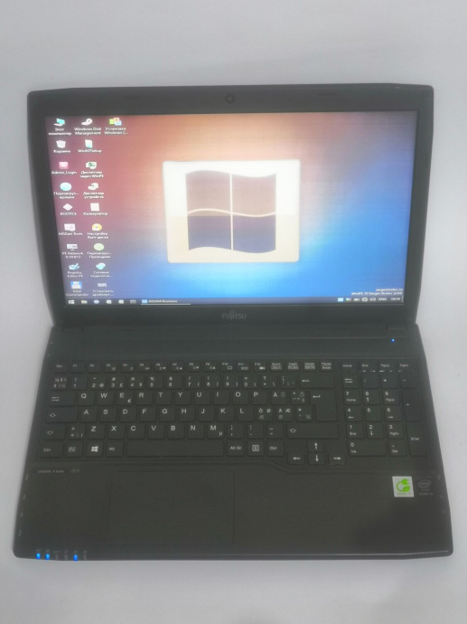 Ноутбук Fujitsu LifeBook A544 / 15.6&quot; (1366x768) TN / Intel Core i5-4210M (2 (4) ядра по 2.6 - 3.2 GHz) / 4 GB DDR3 / 500 Gb HDD / Intel HD Graphics 4600 / WebCam / DVD-ROM - 2