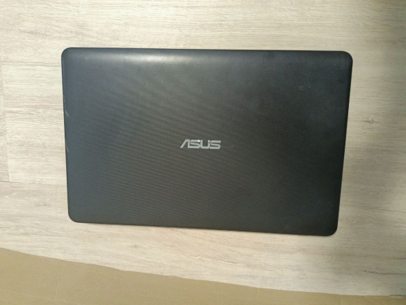 Ноутбук Asus F751L / 17.3&quot; (1600x900) TN / Intel Core i3-5005U (2 (4) ядра по 2.0 GHz) / 8 GB DDR3 / 128 GB SSD / Intel HD Graphics 5500 / WebCam / VGA - 9