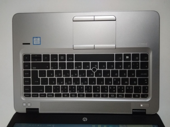 Ноутбук HP EliteBook 840 G4 / 14&quot; (1920x1080) TN / Intel Core i7-7600U (2 (4) ядра по 2.8 - 3.9 GHz) / 8 GB DDR4 / 256 GB SSD / Intel HD Graphics 620 / WebCam / Win 10 Pro - 9