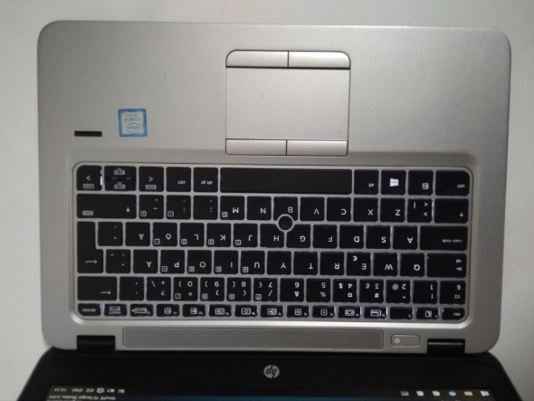 Нетбук HP EliteBook 820 G4 / 12.5&quot; (1920x1080) IPS / Intel Core i5-7200U (2 (4) ядра по 2.5 - 3.1 GHz) / 8 GB DDR3 / 256 GB SSD / Intel HD Graphics 620 / WebCam / Win 10 Pro - 8