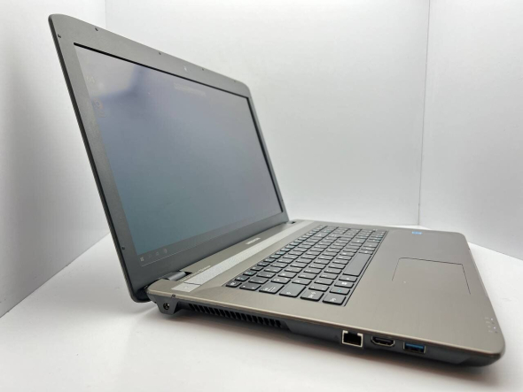 Ноутбук Medion Akoya E7226 / 17.3&quot; (1600x900) TN / Intel Celeron N2930 (4 (4) ядра по 2.16 GHz) / 4 GB DDR3 / 120 GB SSD / Intel HD Graphics / WebCam - 3