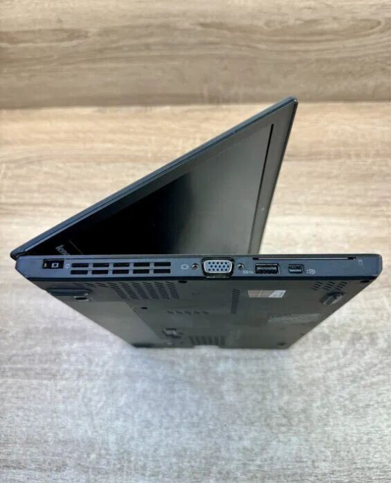 Нетбук Lenovo ThinkPad X250/ 12.5 &quot; (1366x768) TN / Intel Core i5-4300U (2 (4) ядра по 1.9 - 2.9 GHz) / 8 GB DDR3 / 256 GB SSD / Intel HD Graphics 5500 / WebCam / Win 10 / дві АКБ - 4