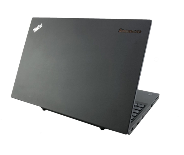 Ноутбук Lenovo ThinkPad T550 / 15.6&quot; (1366x768) TN / Intel Core i5-5200U (2 (4) ядра по 2.2 - 2.7 GHz) / 4 GB DDR3 / 500 GB HDD / Intel HD Graphics 5500 / WebCam - 4