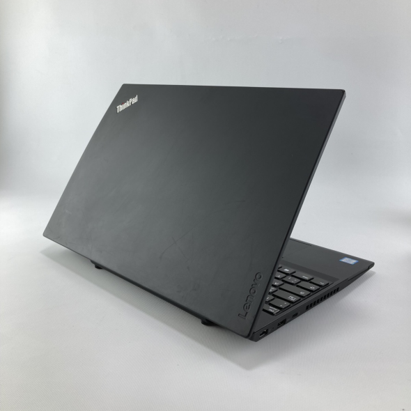 Ноутбук Lenovo ThinkPad T560/ 15.6 &quot; (1920x1080) IPS / Intel Core i5-6200U (2 (4) ядра по 2.3 - 2.8 GHz) / 8 GB DDR3 / 240 GB SSD / Intel HD Graphics 520 / WebCam - 2