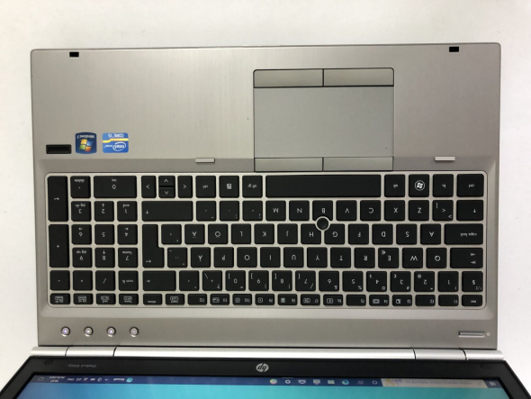Ноутбук HP EliteBook 8560p / 15.6&quot; (1600x900) TN / Intel Core i5-2520M (2 (4) ядра по 2.5 - 3.2 GHz) / 8 GB DDR3 / 500 Gb HDD / AMD Radeon HD 6470M, 1 GB DDR3, 64-bit / WebCam / DVD-ROM / Win 10 Pro - 8