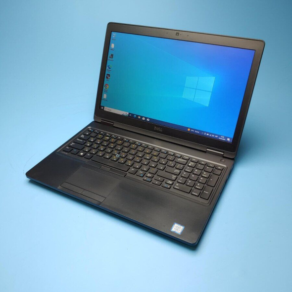 Ноутбук Dell Latitude 5580 / 15.6&quot; (1366x768) TN / Intel Core i7-7820HQ (4 (8) ядра по 2.9 - 3.9 GHz) / 16 GB DDR4 / 256 GB SSD / Intel HD Graphics 630 / WebCam / Win 10 Pro - 2