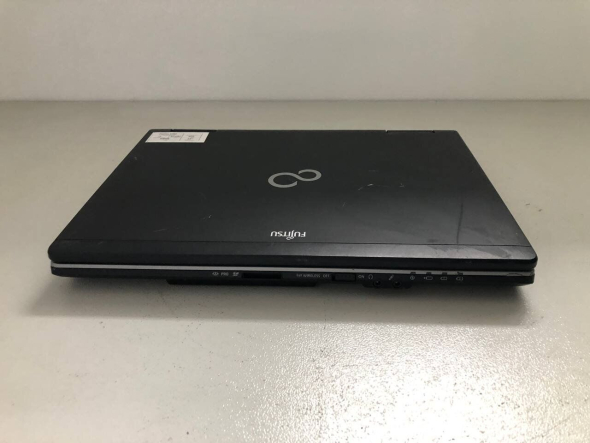 Ноутбук Б-клас Fujitsu LifeBook S782 / 14&quot; (1366x768) TN / Intel Core i5 - 3210M (2 (4) ядра по 2.5-3.1 GHz) / 4 GB DDR3 / 500 Gb HDD / Intel HD Graphics 4000 / DVD-ROM / VGA - 6