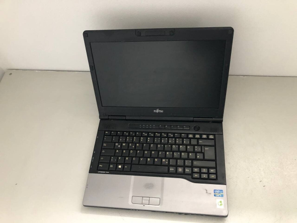 Ноутбук Б-клас Fujitsu LifeBook S782 / 14&quot; (1366x768) TN / Intel Core i5 - 3210M (2 (4) ядра по 2.5-3.1 GHz) / 4 GB DDR3 / 500 Gb HDD / Intel HD Graphics 4000 / DVD-ROM / VGA - 2