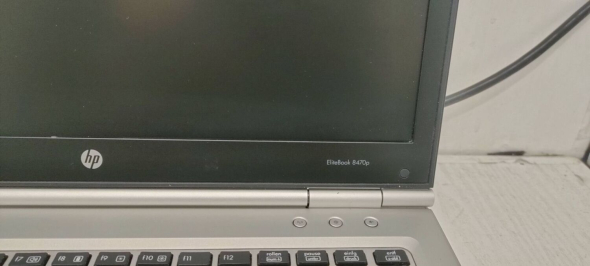 Ноутбук HP EliteBook 8470p / 14&quot; (1366x768) TN / Intel Core i5-3320M (2 (4) ядра по 2.6 - 3.3 GHz) / 4 GB DDR3 / 320 GB HDD / Intel HD Graphics 4000 / WebCam - 8