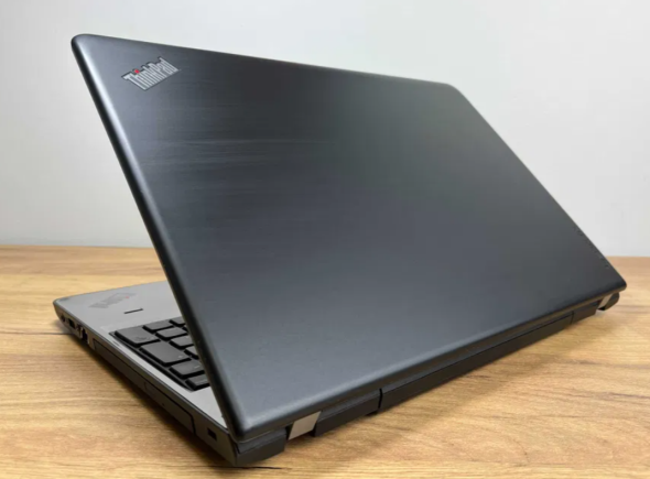 Ноутбук Lenovo ThinkPad E570 / 15.6&quot; (1366x768) TN / Intel Core i3-6006U (2 (4) ядра по 2.0 GHz) / 8 GB DDR4 / 500 GB HDD / WebCam / Fingerprint / Windows 10 PRO Lic - 5