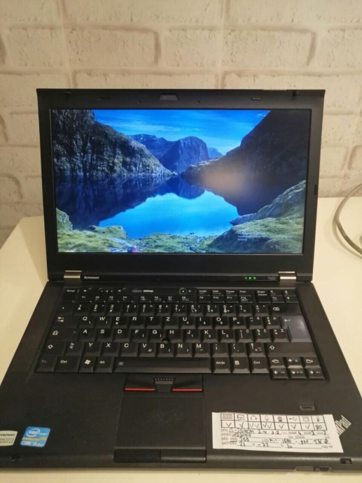 Ноутбук Lenovo ThinkPad T420 / 14&quot; (1366x768) TN / Intel Core i5-2520M (2 (4) ядра по 2.5 - 3.2 GHz) / 8 GB DDR3 / 240 GB SSD / Intel HD Graphics 3000 / WebCam - 2
