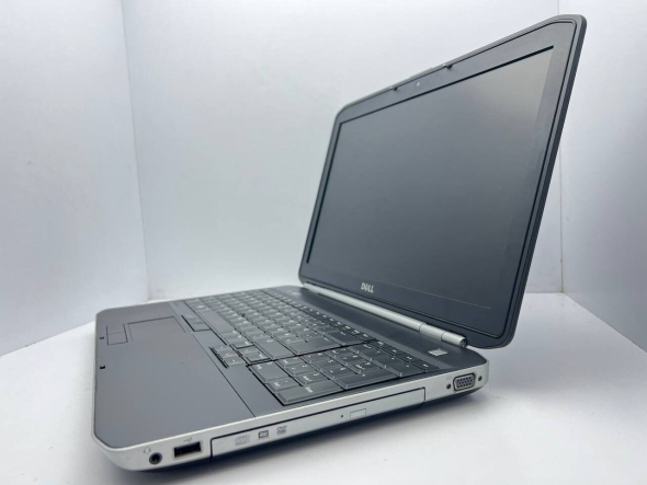 Ноутбук Dell Latitude E5520 / 15.6&quot; (1366x768) TN / Intel Core i3-2310M (2 (4) ядра по 2.1 GHz) / 4 GB DDR3 / 500 GB HDD / Intel HD Graphics 3000 / WebCam - 4