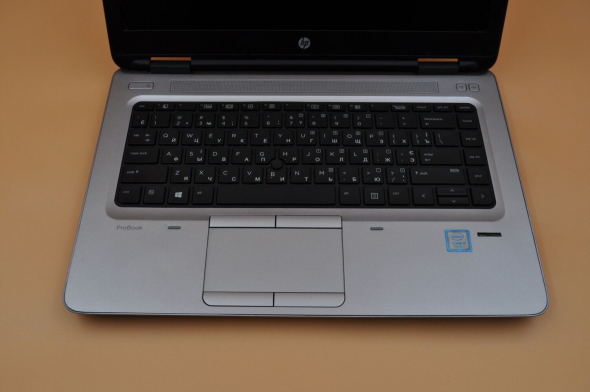 Ноутбук Б-класс HP Probook 640 G3 / 14&quot; (1920x1080) TN / Intel Core i5-7200U (2 (4) ядра по 2.5 - 3.1 GHz) / 16 GB DDR4 / 500 GB SSD / Intel HD Graphics 620 / WebCam / VGA - 3