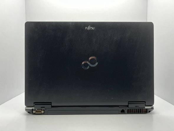 Ноутбук Б-класс Fujitsu LifeBook E751 / 15.6’’ (1366x768) TN / Intel Core i5-2520M (2 (4) ядра по 2.5 - 3.2 GHz)/ 4 GB DDR3 / 240 GB SSD / Intel HD Graphics 3000 / WebCam - 5