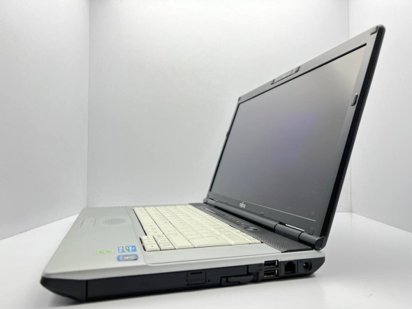 Ноутбук Б-класс Fujitsu LifeBook E751 / 15.6’’ (1366x768) TN / Intel Core i5-2520M (2 (4) ядра по 2.5 - 3.2 GHz)/ 4 GB DDR3 / 240 GB SSD / Intel HD Graphics 3000 / WebCam - 4