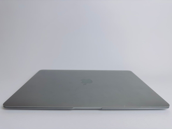 Ультрабук Apple MacBook Air 13 (2019) / 13.3&quot; (2560x1600) IPS / Intel Core i5-8210Y (2 (4) ядра по 1.6 - 3.6 GHz) / 8 GB DDR3 / 128 GB SSD / Intel UHD Graphics 617 / WebCam / True Tone / Touch ID / Space Gray - 7