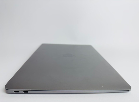 Ультрабук Apple MacBook Air 13 (2019) / 13.3&quot; (2560x1600) IPS / Intel Core i5-8210Y (2 (4) ядра по 1.6 - 3.6 GHz) / 8 GB DDR3 / 128 GB SSD / Intel UHD Graphics 617 / WebCam / True Tone / Touch ID / Space Gray - 5